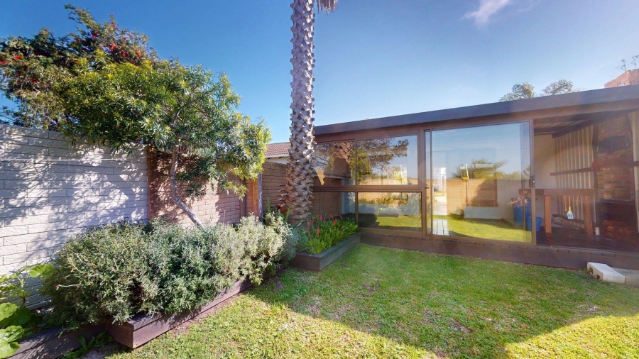 2 Bedroom Property for Sale in Kabega Park Eastern Cape